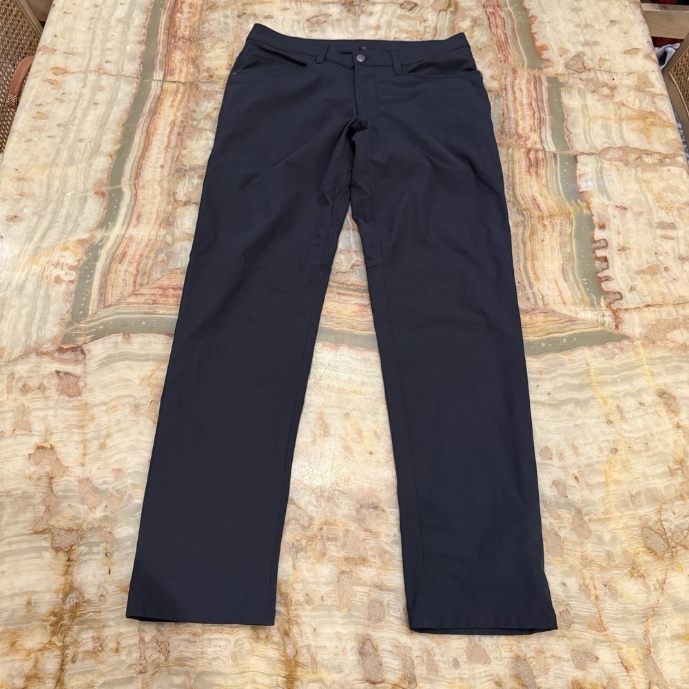 Lululemon Mens ABC Pants Size 30x32 Black Warpstream Stretch Casual Golf Travel